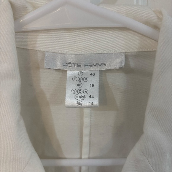 Vintage white light jacket cargo style * accepting offers - Picture 2 of 6